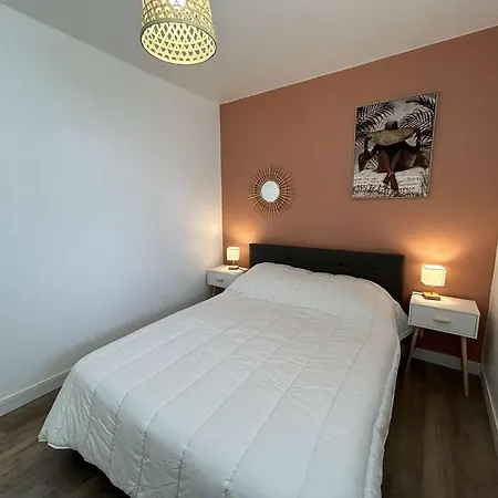 Renove 2 Pieces Avec Balcon, A 200m De La Plage, St Hilaire De Riez - Fr-1-224c-318 * Сент-Илер-де-Рье