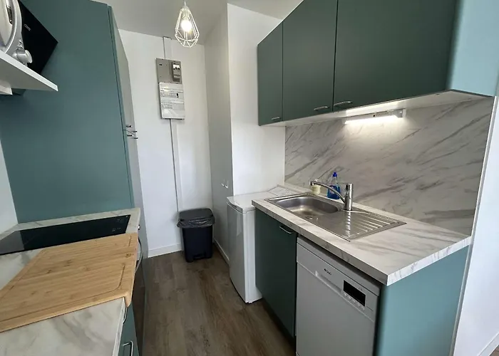 Апартаменты Renove 2 Pieces Avec Balcon, A 200m De La Plage, St Hilaire De Riez - Fr-1-224c-318