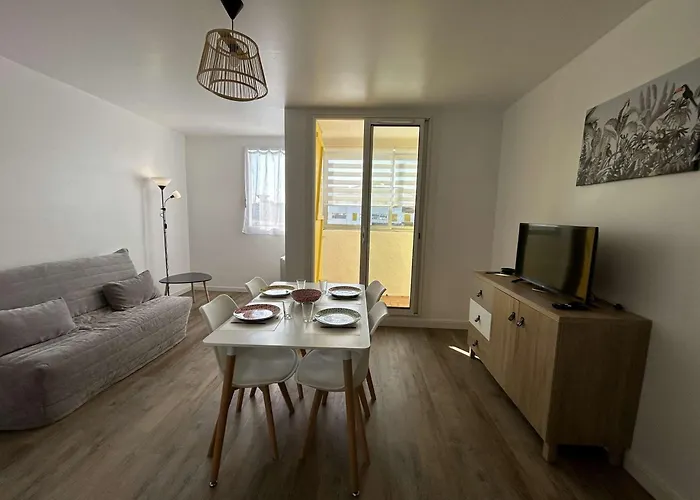 Апартаменты Renove 2 Pieces Avec Balcon, A 200m De La Plage, St Hilaire De Riez - Fr-1-224c-318 Сент-Илер-де-Рье